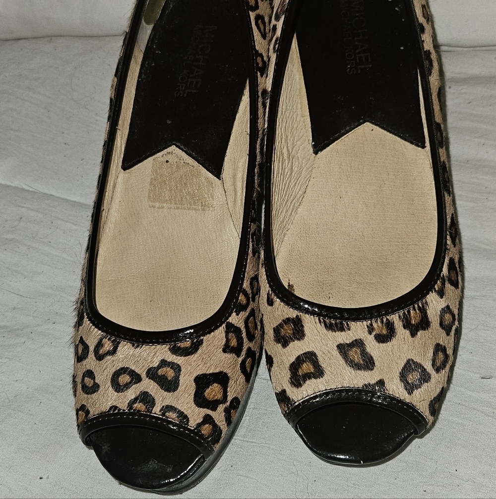 Michael Kors Leopard Print Calf Hair Peep Toe Wedge Shoes Size 8 - Picture 7 of 7